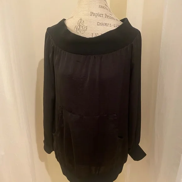 Elegant Black Long Sleeve Blouse Unbranded - Picture 1 of 8
